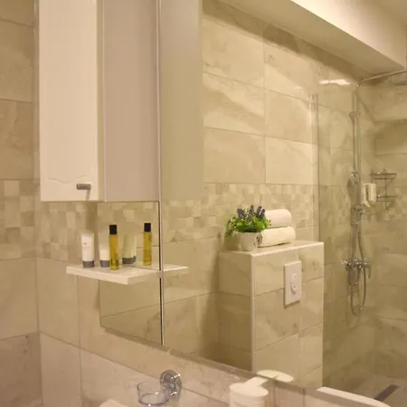 Room In Bb - Room For 2 Persons In Villa Riva Gasthof Makarska